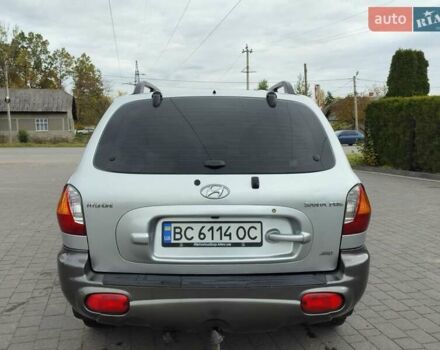Серый Хендай Санта Фе, объемом двигателя 1.99 л и пробегом 300 тыс. км за 5650 $, фото 14 на Automoto.ua