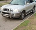 Сірий Хендай Санта Фе, об'ємом двигуна 2 л та пробігом 200 тис. км за 3809 $, фото 1 на Automoto.ua