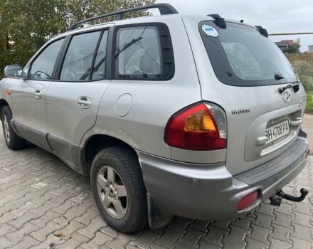 Серый Хендай Санта Фе, объемом двигателя 2.4 л и пробегом 260 тыс. км за 4200 $, фото 3 на Automoto.ua