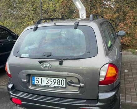 Серый Хендай Санта Фе, объемом двигателя 2 л и пробегом 280 тыс. км за 3800 $, фото 2 на Automoto.ua