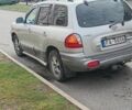 Сірий Хендай Санта Фе, об'ємом двигуна 2 л та пробігом 200 тис. км за 3809 $, фото 4 на Automoto.ua