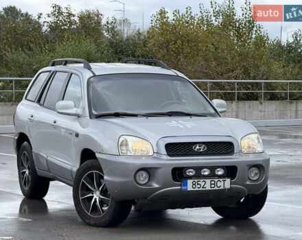 Серый Хендай Санта Фе, объемом двигателя 1.99 л и пробегом 299 тыс. км за 3999 $, фото 5 на Automoto.ua