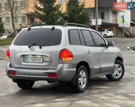 Сірий Хендай Санта Фе, об'ємом двигуна 1.99 л та пробігом 320 тис. км за 6200 $, фото 4 на Automoto.ua