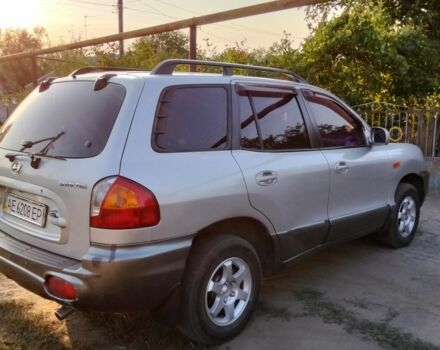 Серый Хендай Санта Фе, объемом двигателя 2 л и пробегом 231 тыс. км за 4700 $, фото 1 на Automoto.ua