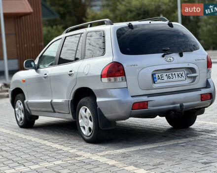 Сірий Хендай Санта Фе, об'ємом двигуна 2.4 л та пробігом 203 тис. км за 5750 $, фото 4 на Automoto.ua