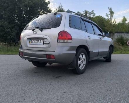 Серый Хендай Санта Фе, объемом двигателя 2 л и пробегом 388 тыс. км за 6100 $, фото 8 на Automoto.ua