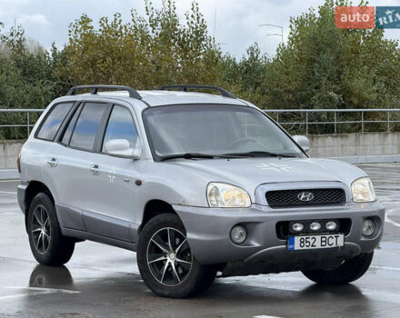 Серый Хендай Санта Фе, объемом двигателя 1.99 л и пробегом 299 тыс. км за 3999 $, фото 4 на Automoto.ua