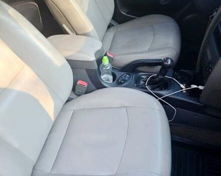 Сірий Хендай Санта Фе, об'ємом двигуна 2.35 л та пробігом 264 тис. км за 5200 $, фото 13 на Automoto.ua