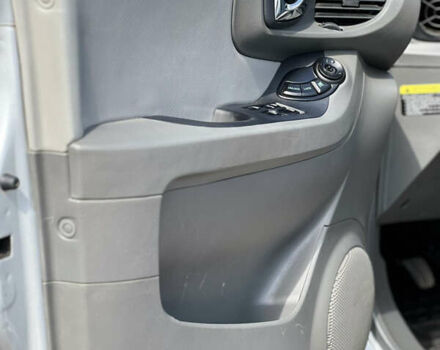 Сірий Хендай Санта Фе, об'ємом двигуна 2.4 л та пробігом 203 тис. км за 5750 $, фото 10 на Automoto.ua