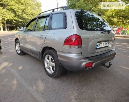 Серый Хендай Санта Фе, объемом двигателя 1.99 л и пробегом 268 тыс. км за 8000 $, фото 2 на Automoto.ua