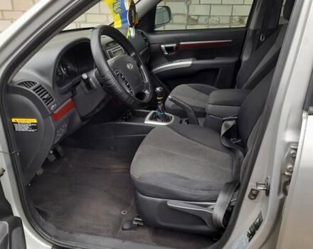 Сірий Хендай Санта Фе, об'ємом двигуна 2.2 л та пробігом 283 тис. км за 5700 $, фото 1 на Automoto.ua