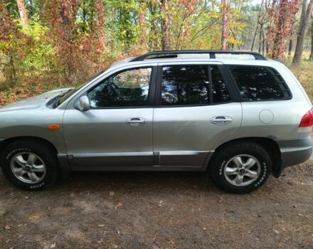 Серый Хендай Санта Фе, объемом двигателя 2 л и пробегом 290 тыс. км за 2650 $, фото 3 на Automoto.ua