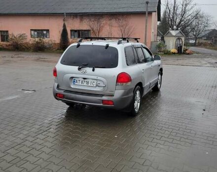 Серый Хендай Санта Фе, объемом двигателя 2 л и пробегом 300 тыс. км за 5700 $, фото 3 на Automoto.ua