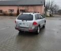 Серый Хендай Санта Фе, объемом двигателя 2 л и пробегом 300 тыс. км за 5700 $, фото 3 на Automoto.ua