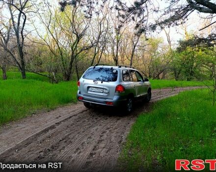 Серый Хендай Санта Фе, объемом двигателя 2.4 л и пробегом 280 тыс. км за 6800 $, фото 1 на Automoto.ua