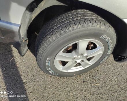 Серый Хендай Санта Фе, объемом двигателя 2 л и пробегом 237 тыс. км за 4200 $, фото 9 на Automoto.ua