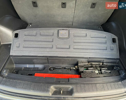 Серый Хендай Санта Фе, объемом двигателя 2.2 л и пробегом 290 тыс. км за 8700 $, фото 28 на Automoto.ua