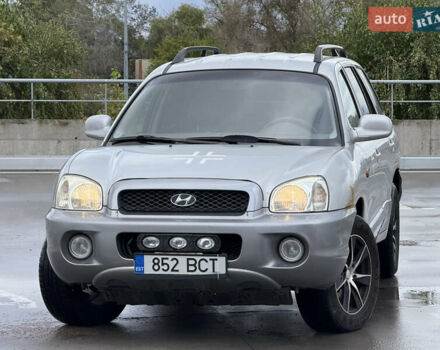Серый Хендай Санта Фе, объемом двигателя 1.99 л и пробегом 299 тыс. км за 3999 $, фото 2 на Automoto.ua