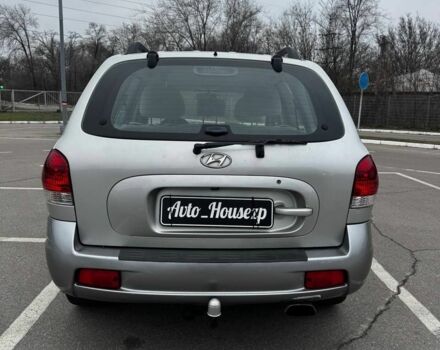 Серый Хендай Санта Фе, объемом двигателя 0 л и пробегом 221 тыс. км за 5999 $, фото 5 на Automoto.ua