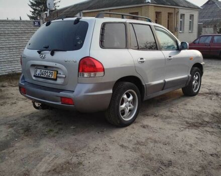 Серый Хендай Санта Фе, объемом двигателя 2.4 л и пробегом 260 тыс. км за 3300 $, фото 3 на Automoto.ua