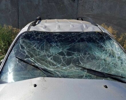 Сірий Хендай Санта Фе, об'ємом двигуна 2 л та пробігом 200 тис. км за 1500 $, фото 6 на Automoto.ua