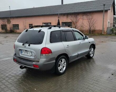 Серый Хендай Санта Фе, объемом двигателя 2 л и пробегом 300 тыс. км за 5700 $, фото 4 на Automoto.ua