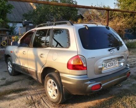 Серый Хендай Санта Фе, объемом двигателя 2 л и пробегом 231 тыс. км за 4700 $, фото 2 на Automoto.ua