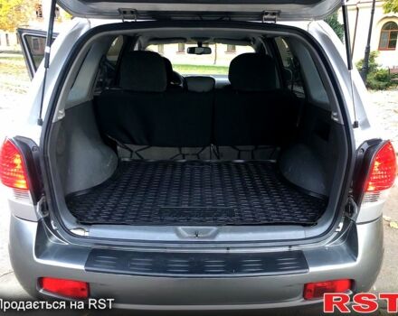 Серый Хендай Санта Фе, объемом двигателя 2 л и пробегом 278 тыс. км за 6850 $, фото 5 на Automoto.ua