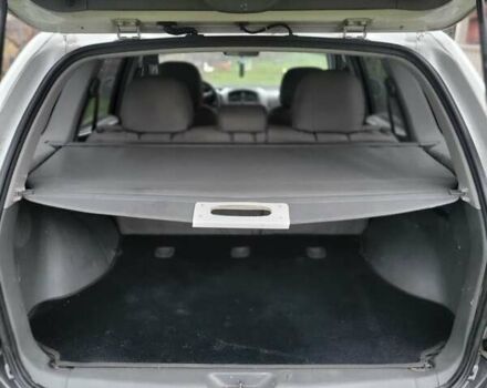 Серый Хендай Санта Фе, объемом двигателя 2 л и пробегом 300 тыс. км за 5700 $, фото 7 на Automoto.ua