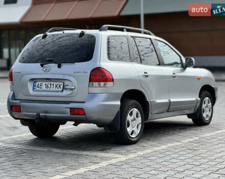 Сірий Хендай Санта Фе, об'ємом двигуна 2.4 л та пробігом 203 тис. км за 5750 $, фото 6 на Automoto.ua