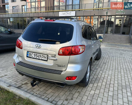 Серый Хендай Санта Фе, объемом двигателя 2.2 л и пробегом 290 тыс. км за 8700 $, фото 6 на Automoto.ua