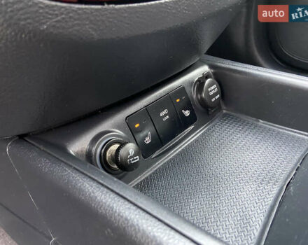 Сірий Хендай Санта Фе, об'ємом двигуна 2.19 л та пробігом 189 тис. км за 7950 $, фото 43 на Automoto.ua