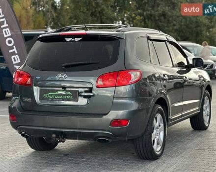 Серый Хендай Санта Фе, объемом двигателя 2.19 л и пробегом 225 тыс. км за 8990 $, фото 7 на Automoto.ua