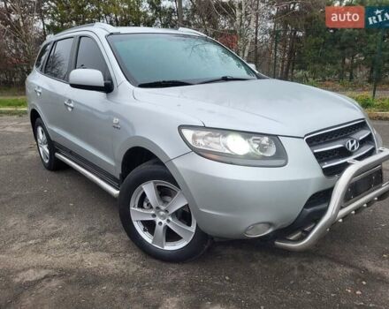 Сірий Хендай Санта Фе, об'ємом двигуна 2.2 л та пробігом 283 тис. км за 9300 $, фото 4 на Automoto.ua
