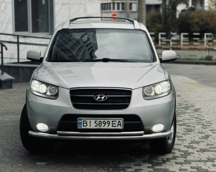 Серый Хендай Санта Фе, объемом двигателя 2.2 л и пробегом 200 тыс. км за 9250 $, фото 6 на Automoto.ua