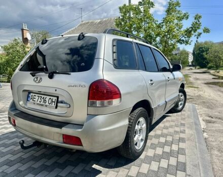 Серый Хендай Санта Фе, объемом двигателя 2 л и пробегом 123 тыс. км за 6555 $, фото 5 на Automoto.ua