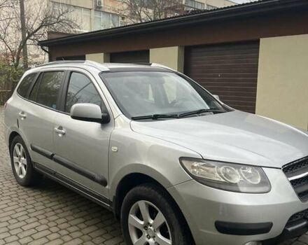 Серый Хендай Санта Фе, объемом двигателя 2.19 л и пробегом 285 тыс. км за 8700 $, фото 6 на Automoto.ua