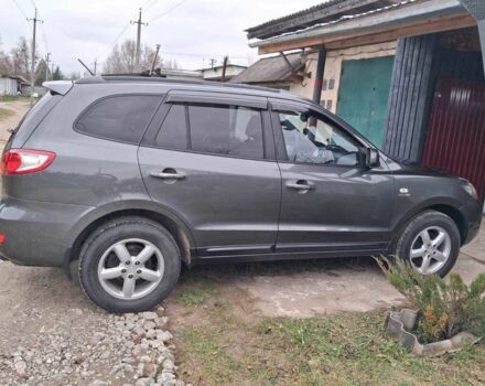 Серый Хендай Санта Фе, объемом двигателя 2.2 л и пробегом 296 тыс. км за 9700 $, фото 5 на Automoto.ua