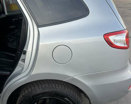 Серый Хендай Санта Фе, объемом двигателя 2.7 л и пробегом 198 тыс. км за 10800 $, фото 11 на Automoto.ua