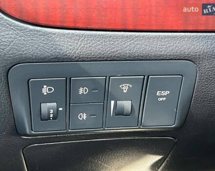 Серый Хендай Санта Фе, объемом двигателя 2.19 л и пробегом 344 тыс. км за 8990 $, фото 25 на Automoto.ua