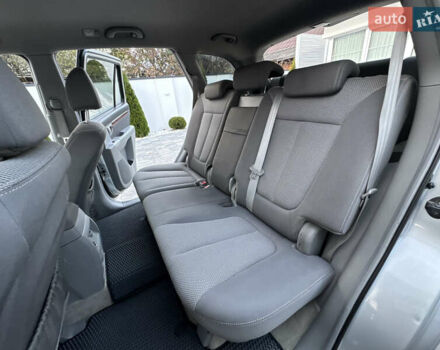 Сірий Хендай Санта Фе, об'ємом двигуна 2.7 л та пробігом 167 тис. км за 7850 $, фото 22 на Automoto.ua