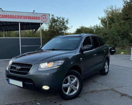 Сірий Хендай Санта Фе, об'ємом двигуна 2.19 л та пробігом 320 тис. км за 10000 $, фото 7 на Automoto.ua