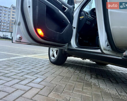 Серый Хендай Санта Фе, объемом двигателя 2.19 л и пробегом 260 тыс. км за 8950 $, фото 36 на Automoto.ua