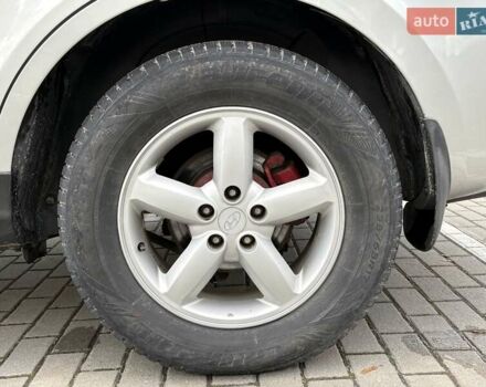 Серый Хендай Санта Фе, объемом двигателя 2.19 л и пробегом 276 тыс. км за 8550 $, фото 74 на Automoto.ua