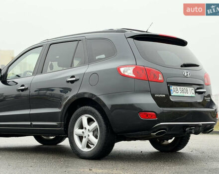 Серый Хендай Санта Фе, объемом двигателя 2.2 л и пробегом 232 тыс. км за 10555 $, фото 14 на Automoto.ua
