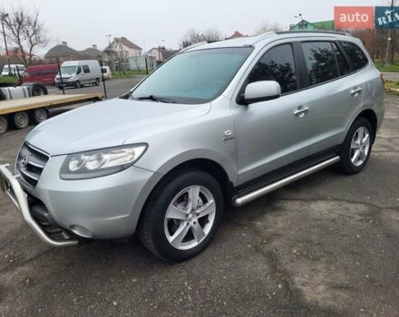 Сірий Хендай Санта Фе, об'ємом двигуна 2.2 л та пробігом 283 тис. км за 9300 $, фото 12 на Automoto.ua