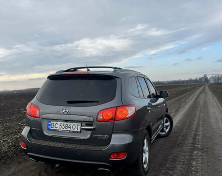 Сірий Хендай Санта Фе, об'ємом двигуна 2.19 л та пробігом 320 тис. км за 10000 $, фото 16 на Automoto.ua