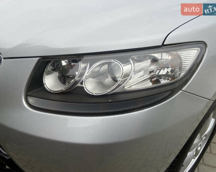 Сірий Хендай Санта Фе, об'ємом двигуна 2.19 л та пробігом 189 тис. км за 7950 $, фото 26 на Automoto.ua