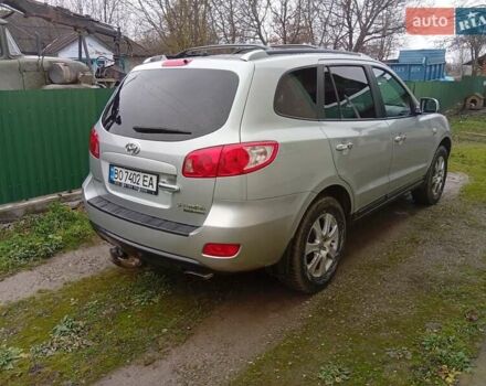Серый Хендай Санта Фе, объемом двигателя 2.19 л и пробегом 323 тыс. км за 7990 $, фото 4 на Automoto.ua