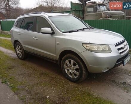 Серый Хендай Санта Фе, объемом двигателя 2.19 л и пробегом 323 тыс. км за 7990 $, фото 3 на Automoto.ua